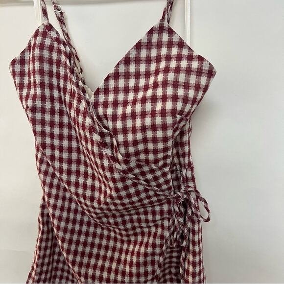 REVOLVE By the way Scotty Wrap Romper Red White Checkered Gingham Size Small - Picture 6 of 8
